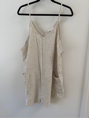 NWOT Carly Jean Los Angeles. Beige Linen-Blend Women's Tank Romper. XL.